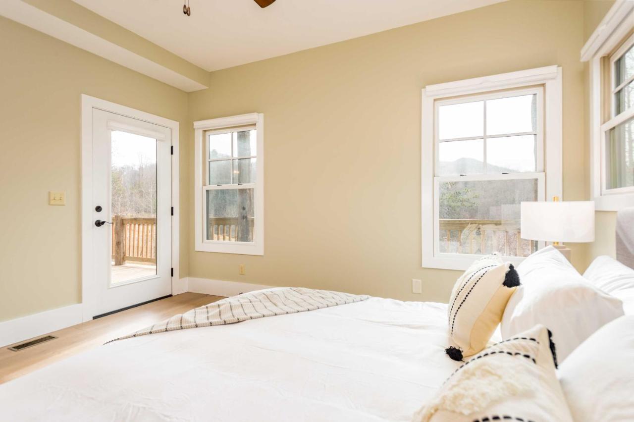 Cullowhee Home With Game Room, Wraparound Decks エクステリア 写真